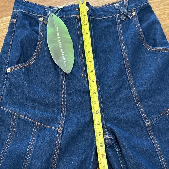 NWT FARM Rio Dark Denim High Waist Snips Pants Size 27 Cotton Flare Style 329081 - Picture 9 of 12